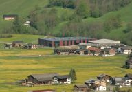 Zündel Kunststofftechnik, Bizau  Betriebsgebäude zur Photovoltaik-Modulproduktion