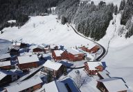Bestand Sonnenhof - noch mit Lagerhalle, welche abgetragen wird